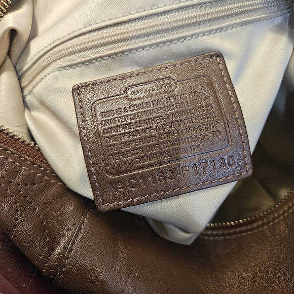 Vintage Coach - Picture 4 of 10